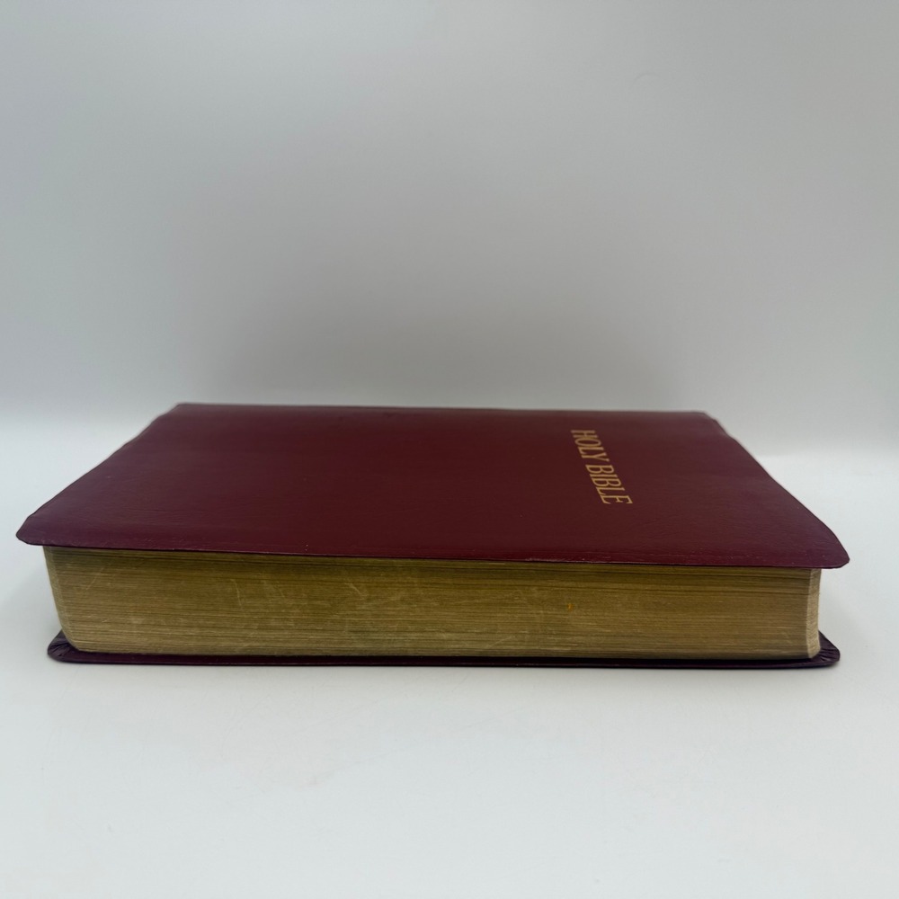 NKJV Holy Bible Giant Print Center-Column Reference Thomas Nelson Burgundy 993BG - Picture 3 of 7